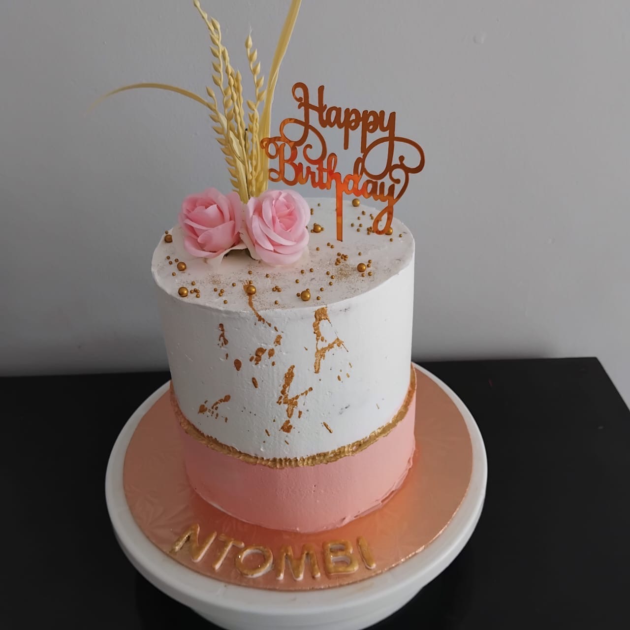 Rose Gold Glam Cake — MN-005